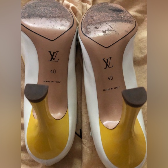 Authentic Louis Vuitton white floral heels - Picture 8 of 8